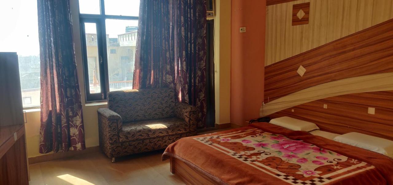 Hotel Shakuntala Katra  Eksteriør bilde